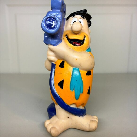 Vintage Fred The Flintstones Family VHS Video Holder Vinyl Rubber Toy - Picture 1 of 5